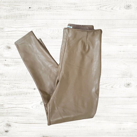 Abercrombie vegan leather pants size large - Picture 1 of 4